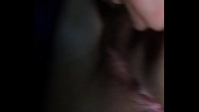 Бо як дӯстдухтар дар мошин